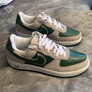 Nike Air Force 1. Men’s Size 11. Green and tan